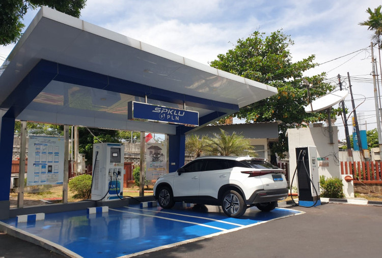 Inisiasi Penghematan Energi, Puluhan Ribu Insan PLN Serentak Terapkan Clean Energy Day 