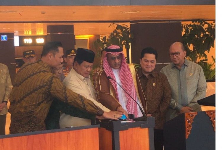Bismillahirrahmanirrahim! Detik-Detik Prabowo Tekan Tombol Peresmian Terminal Haji Bandara Soekarno Hatta