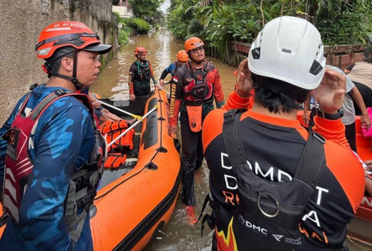 DMC Dompet Dhuafa Respon Banjir Jakarta: Evakuasi, Bantuan Penyintas dan Langkah Penting Bagi Masyarakat Hadapi Banjir