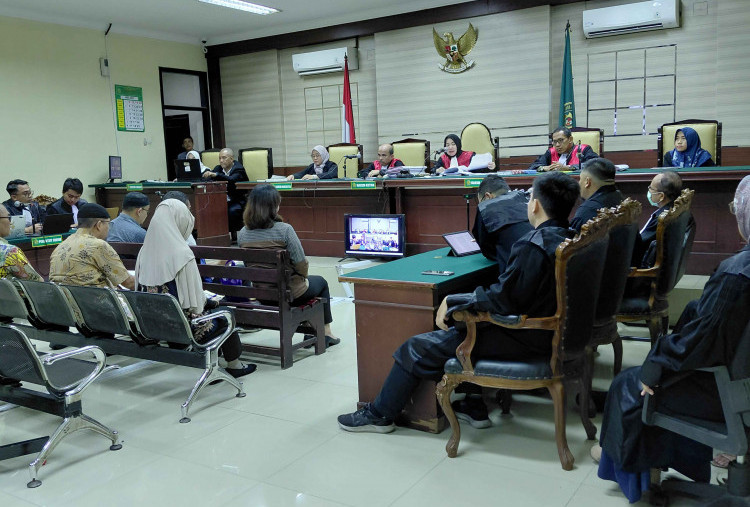 Hakim Tolak Eksepsi 6 Terdakwa Korupsi PT Pelindo, Sidang Lanjut ke Tahap Pembuktian