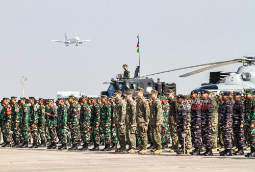 Latgabma ini diikuti oleh ribuan 1120 prajurit TNI dan personel dari negara-negara sahabat di kawasan Indo-Pasifik, termasuk Amerika Serikat, Australia, Jepang, Singapura, Inggris, Kanada, Thailand, Korsel, Perancis, dan Selandia Baru. Negara-negara observer yang turut hadir antara lain Jerman, Brasil, Malaysia, Filipina, Belanda, Papua Nugini, Brunei Darussalam, Arab Saudi, India, dan Timor Leste. (Foto: Moch Sahirol Layeli)