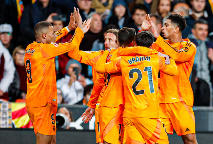 10 Pemain Real Madrid Menang Dramatis Gilas Valencia 2-1, Ancelotti Kritik Los Blancos Bermian Seperti Jekyll-and-Hyde 