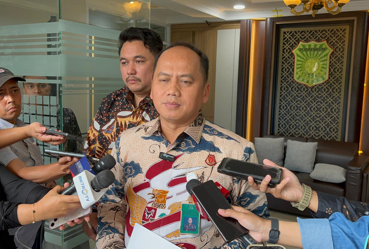 Masyarakat Diminta Lapor Jika Ada Jaksa 'Nakal', Kejagung Mulai Frustasi? 