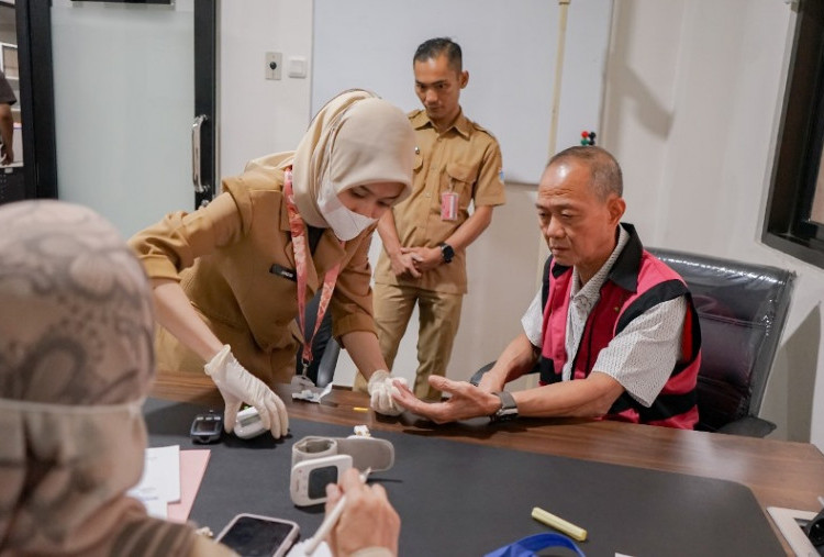 Kejaksaan Agung Limpahkan 9 Tersangka dan Barang Bukti Impor Gula ke Kejari Jakpus