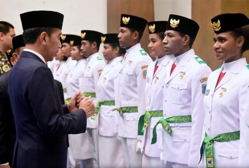 Jokowi Ingatkan BPIP soal Paskibraka Putri Lepas Jilbab