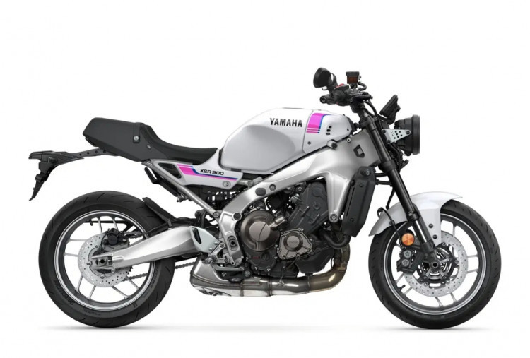 Yamaha XSR900 2027 Tampil Segar dengan Warna Neon White, Terinspirasi Motor Era 1990-an