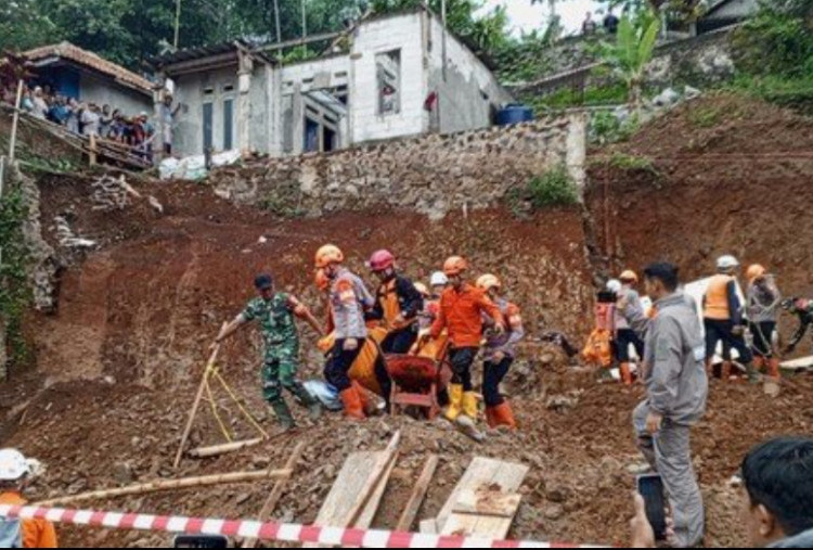 Tragedi Mencekam Longsor Jatinangor Sumedang, 4 Orang Tewas Tertimbun