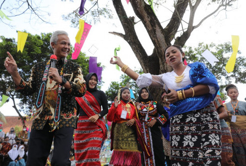 Ganjar Mendadak jadi Sutradara Gemu Fa Mire di Borobudur Student Festival 2022, Begini Aksinya