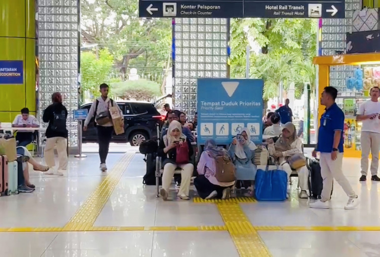 Mudik Libur Nataru, Hampir 45 Ribu Penumpang KA Berangkat Naik Kereta dari Jakarta Hari Ini