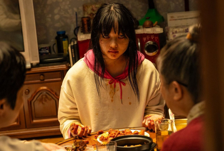 5 Fakta Menarik Film My Daughter Is a Zombie, Ada si Kucing Orange Aeyong-i!