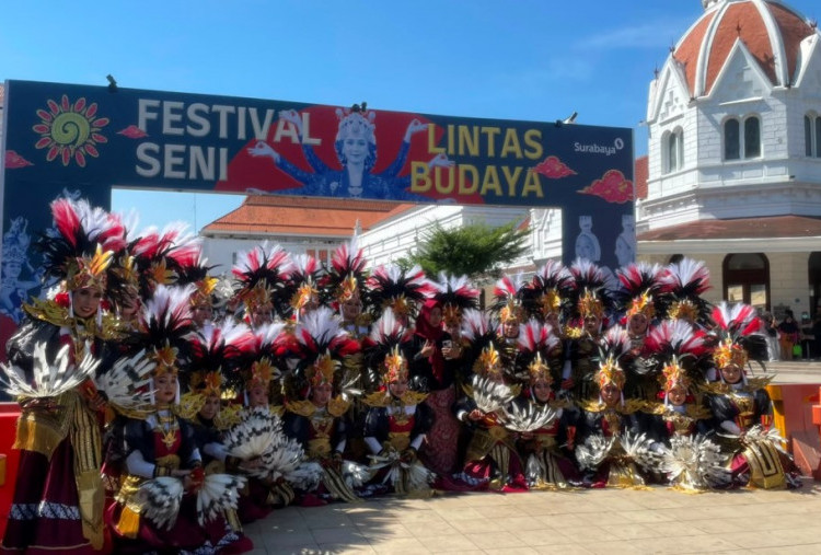 Gemulai di Bawah Matahari, Festival Remo Yosakoi Bukti Harmoni Sister City Surabaya-Kochi 