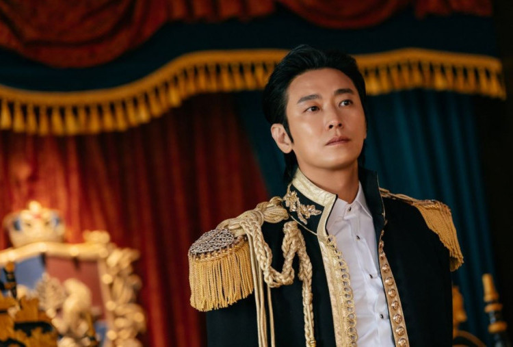 Ju Ji Hoon Sempat Menolak Peran Kaisar Sovieshu di Remarried Empress
