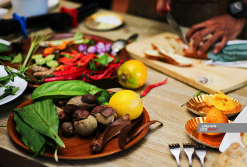 Kekayaan keanekaragaman hayati Indonesia sangat tinggi. Hal ini dapat terlihat dari kulinernya yang begitu beragam, yang dihasilkan dari jenis tumbuhan yang melimpah. 