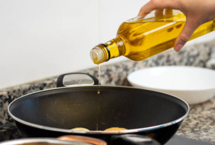 Penipuan Minyak Goreng Meningkat, Yuk Pelajari Cara Menghindarinya!