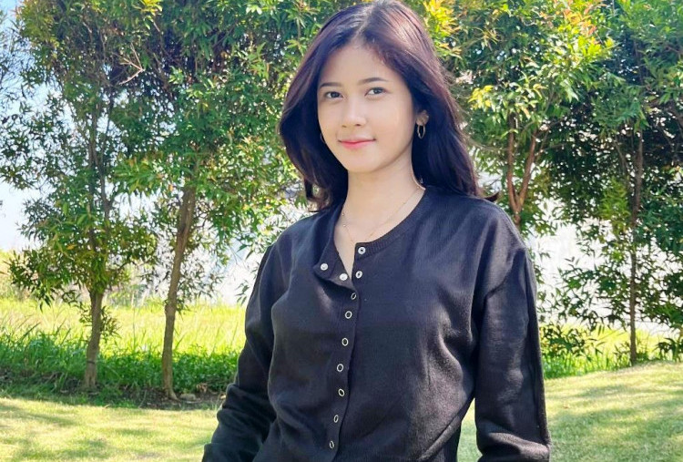 Cheng Yu Pilihan Influencer Surabaya Eunike Unik: Jiu Jiu Wei Gong