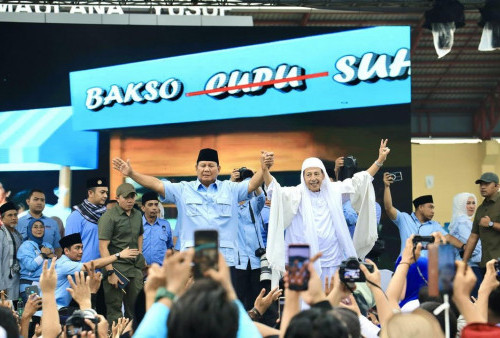 Prabowo dan Relawan Nderek Guru Habib Luthfi Bershalawat Bersama Para Santri di Banten