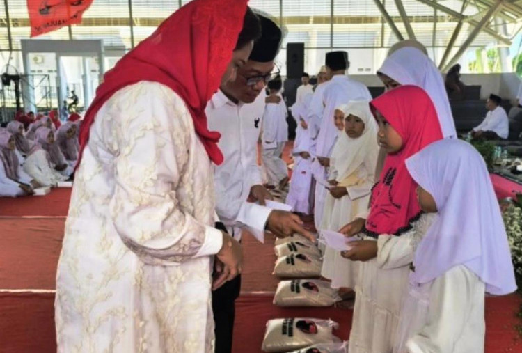 Hadiri Haul Bung Karno di Gresik, Susy Cecilia Sampaikan Pesan untuk Teguhkan Kembali Nilai-Nilai Kebangsaan