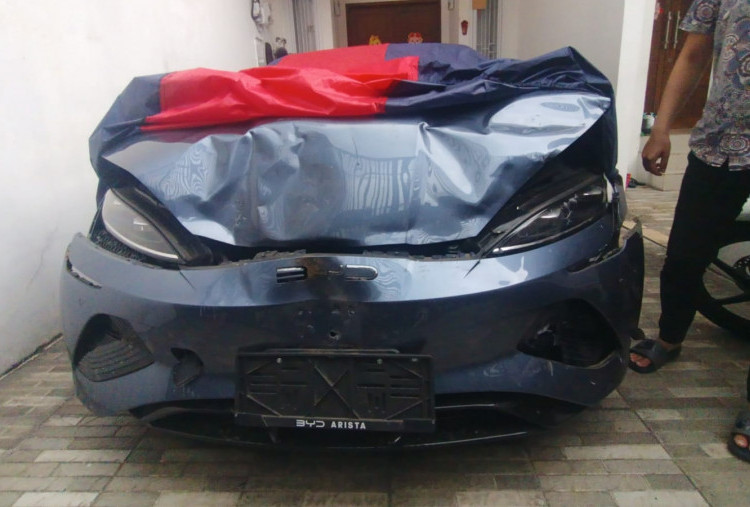 Polisi Kantongi Alamat Sopir BYD yang Kabur Usai Tabrakan di Tol Pluit