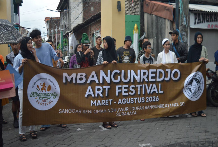 Wayang Koran Bekas, Ecoprint, dan Puisi Bernuansa IWD 2026 dalam Mbangunredjo Art Festival 