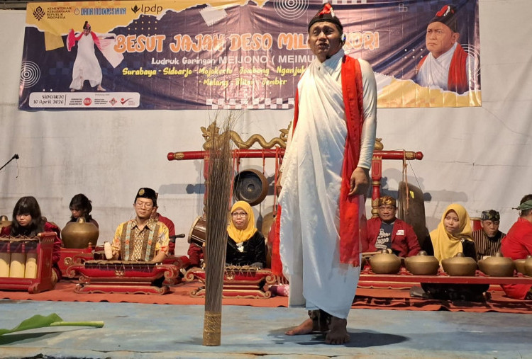 Ludruk Besut Jajah Deso Milangkori Tampil di Sidoarjo, Meimura Tengahi Pertengkaran Juragan Udang dan Bandeng