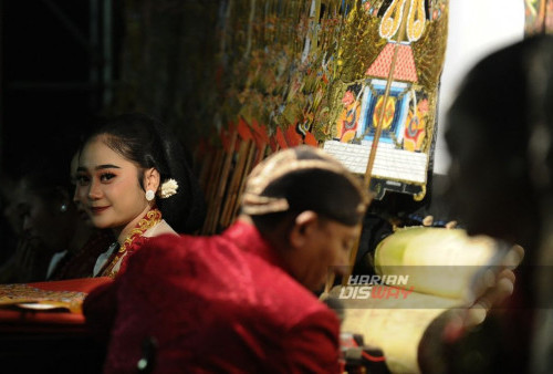 Acara ini diakhiri dengan pagelaran wayang kulit lakon “Subali Sugriwa” oleh Ki Didik Sasmito Aji, menambahkan dimensi budaya yang kaya ke dalam perayaan. Kisah yang disampaikan tidak hanya menghibur tetapi juga mengingatkan pentingnya menjaga keharmonisan dalam kehidupan sosial, menjadikan acara ini lebih dari sekadar lomba musik.