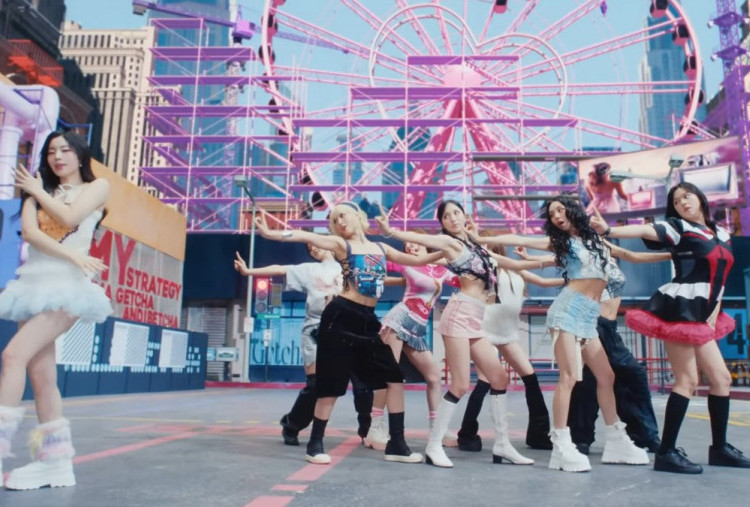 Lirik dan Terjemahan Strategy, Kolaborasi TWICE dan Megan Thee Stallion