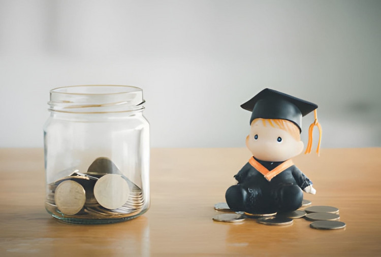 Perbedaan Asuransi Pendidikan dan Tabungan Pendidikan yang Wajib Diketahui Orang Tua