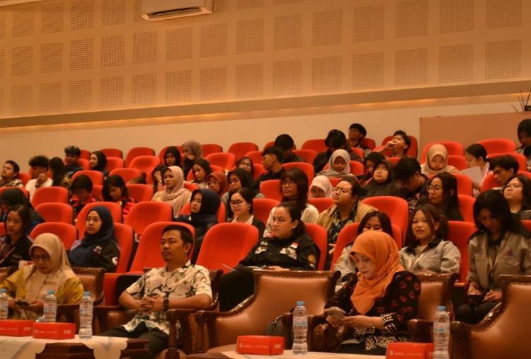Seminar Untag Surabaya Bekali Mahasiswa Hadapi Dunia Kerja, Tekankan Pentingnya Sikap dan Mental