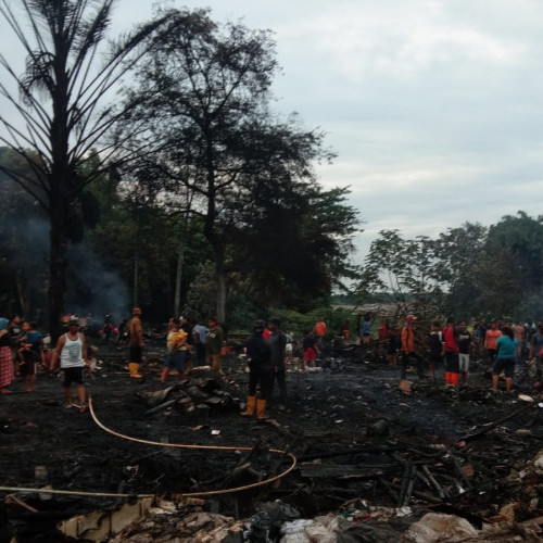 Puluhan Bedeng di Bantargebang Ludes Terbakar