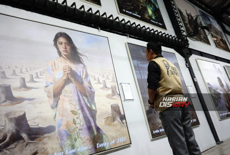 Melalui serial tersebut, perupa Denny JA memotret banjir, tanah longsor, hutan gundul, serta warga terdampak bencana dengan penggambaran figur realistis dan detail. Pendekatan ini disebutnya sebagai Genre Lukisan Imajinasi Nusantara.