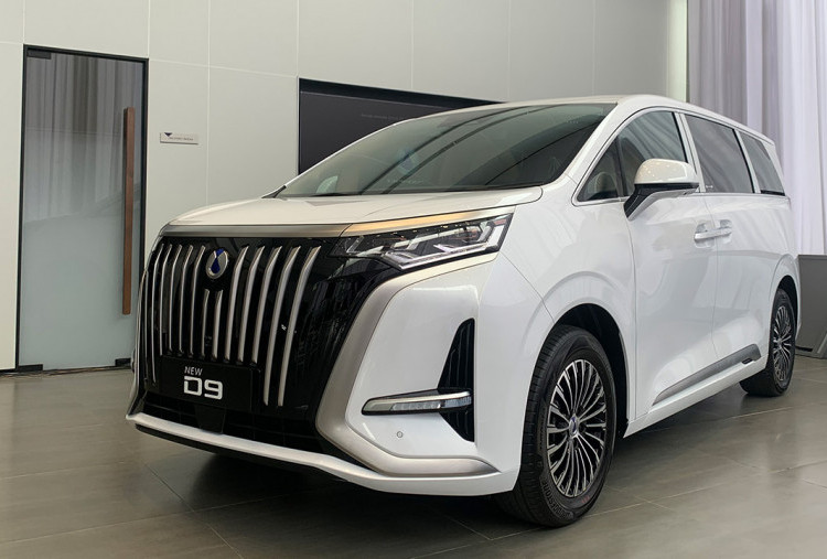 Spesifikasi Danza New D9, Makin Mewah Charging Baterai hanya Hitungan Menit