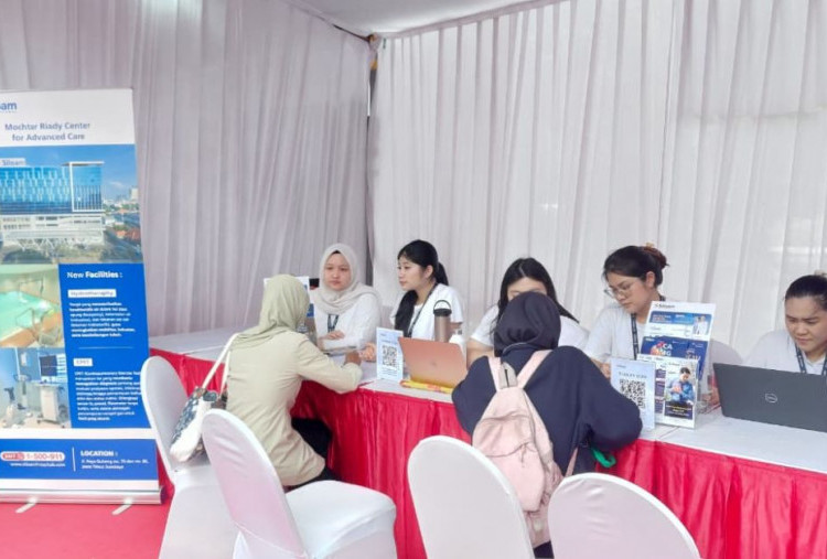 Aksi Robot Operasi Lutut dan Balon Lambung Curi Perhatian dalam Launching Medical Tourism 