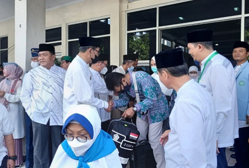 Wali Kota Tasikmalaya Lepas 259 Jemaah Haji, Ingatkan untuk Menjaga Prokes Selama di Makkah
