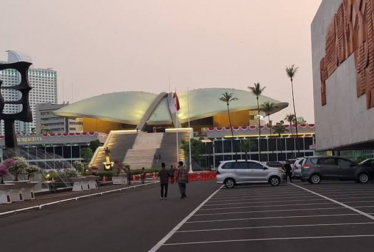 Dinyatakan Inkonstitusional oleh MK, Intip 'Isi Dompet' Pensiunan Anggota DPR dan  Rinciannya