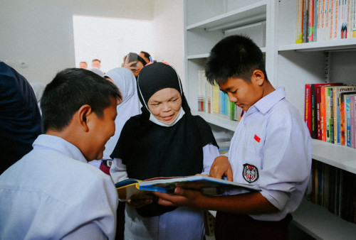 Prudential Indonesia Resmikan Perpustakaan Terdampak Bencana Alam di Cianjur