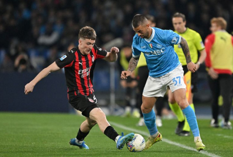 AC Milan Dekati Leonardo Spinazzola, Peluang Transfer Gratis dari Napoli Terbuka