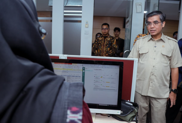 THR Belum Cair Juga Sampai Sekarang? Posko Pengaduan Kemnaker Masih Standby Terima Laporan 