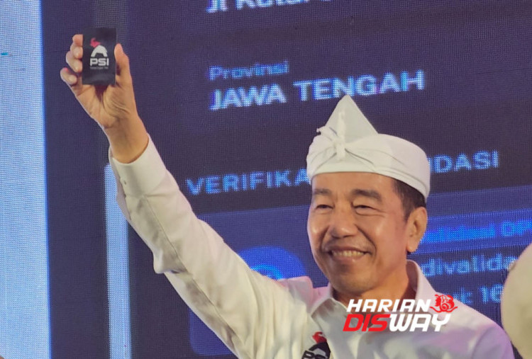 Jokowi Pamer KTA PSI, Nomor Anggotanya Bikin Melongo