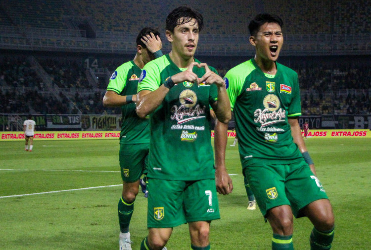 Persebaya vs Borneo 2-1: Dwigol Francisco Rivera Tumbangkan 10 Pemain Pesut Etam