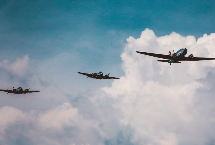 Kedaulatan RI Harga Mati! Kemlu Buka Suara Soal Isu Pesawat AS Bebas Melenggang di Langit Indonesia