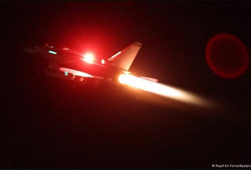 Penampakan Jet Tempur AS-Inggris Kala Luncurkan Rudal Tomahawk ke Houthi di Yaman Barat