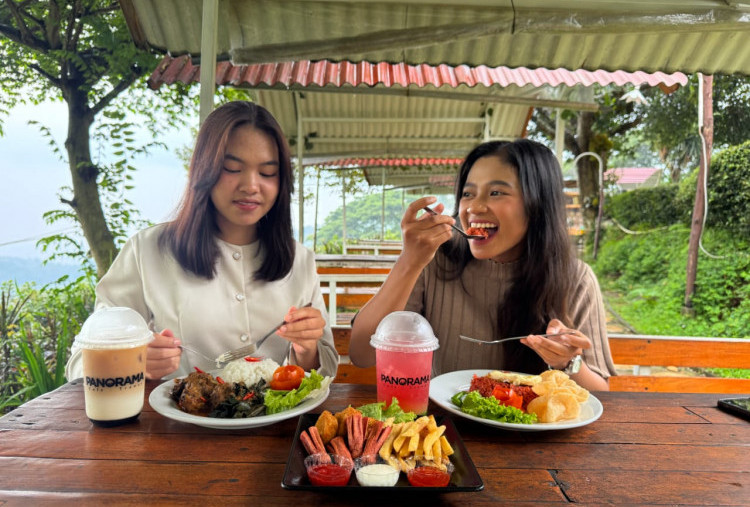 Liburan Akhir Tahun di Trawas, Udara Sejuk dan Waktu Berkualitas Bersama Keluarga