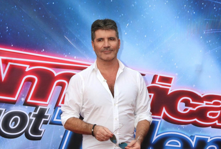 Kartu Pokemon Ngehit Lagi, Simon Cowell Beli Rayquaza Rp 44 Juta 