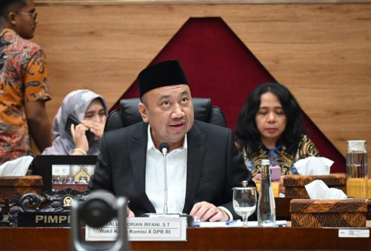 Komisi X DPR Desak Prabowo Subianto Hapus Skema Cluster Guru, Dorong Jadi PNS Semua
