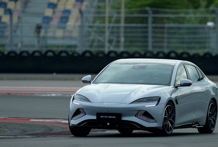 BYD Indonesia Jawab Keluhan Akbar Faisal: Kami Tanggapi Permasalahan Ini dengan Serius