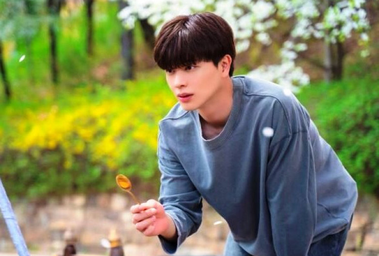 Yook Sung-jae Ungkap Rahasia Solid BTOB sampai 14 Tahun, Bagi Rata Pendapatan