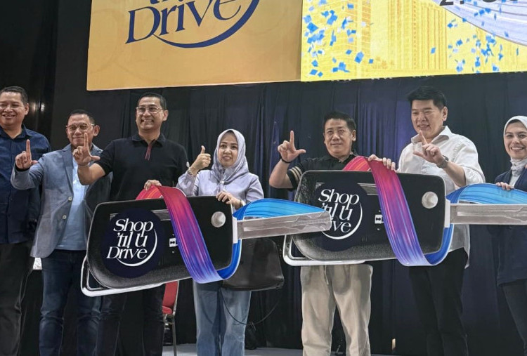 Bank Mandiri dan Pakuwon Group Bagikan 2 Mobil di Shop ‘Til U Drive yang Dibanjiri 9.500 Orang
