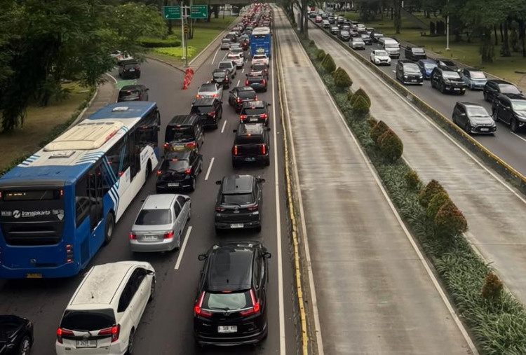 Massa Aksi Mahasiswa Mulai Bergerak, Arus Lalin di Benhil Melambat