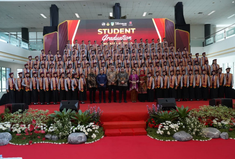 SMA Dharma Wanita 1 Pare Boarding School Raih Passing Grade Tertinggi se-Kediri, 73,21 Persen Lolos PTN
