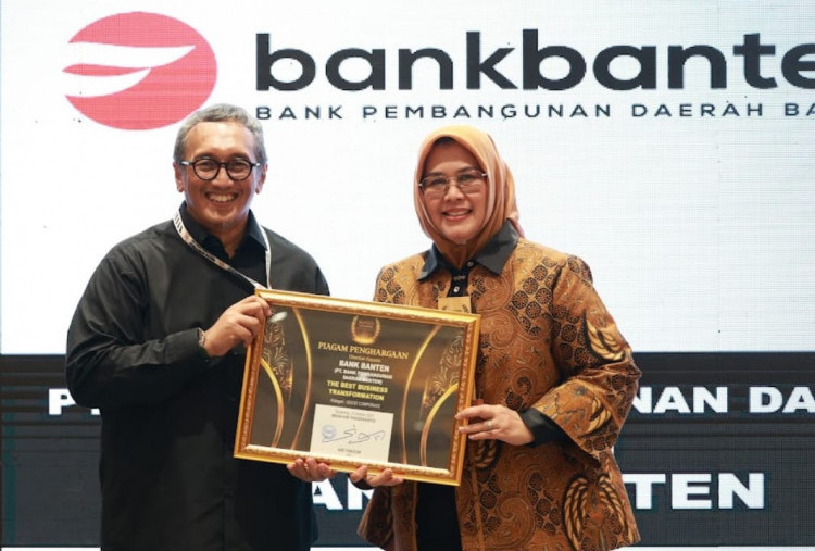 Konsisten Jaga Kinerja Positif dan Tata Kelola yang Baik, Bank Banten Terima Banten Achievement Award 2025